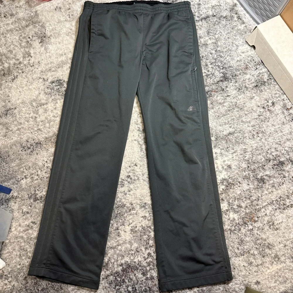 Adidas Mens XL Gray Track Pants Athletic‎ 3-Stripe Zipper Pocket Straight Leg